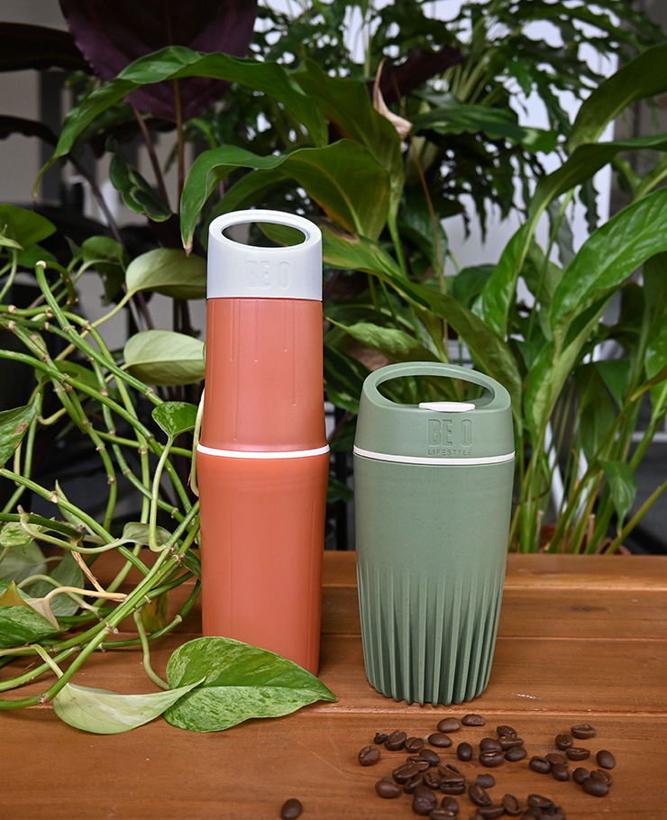 BE O bottle + BE O cup met planten